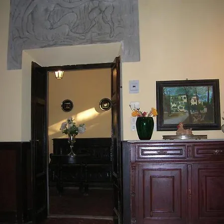 Hotel Elena